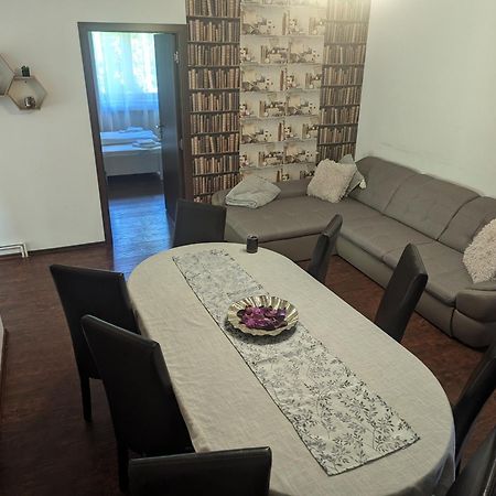 Casa Alex Văliug Exterior foto